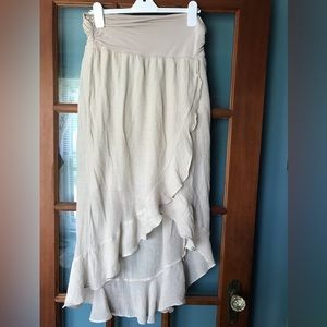 Elegant Cream High Low Skirt